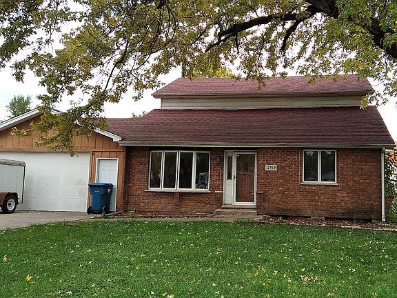 2nd image of 12769 S Loveland St