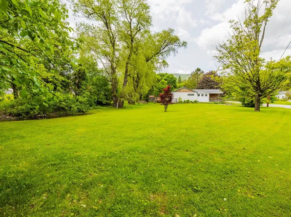 69 Hillvale Drive, Manchester, VT 05255