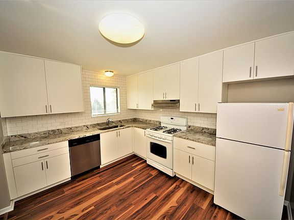 2nd image of 9025 Lincoln Ct APT 305