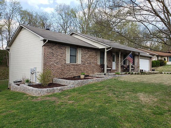 2nd image of 3550 Nicole Ln