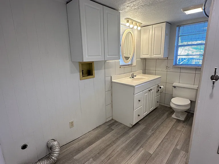 2227 Hyde Park St #1 — Photo 8