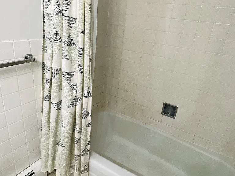 826 N Milwaukee Ave #D2 — Photo 10