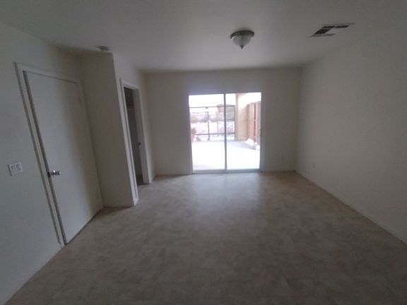 5th image of 15809 Coral St