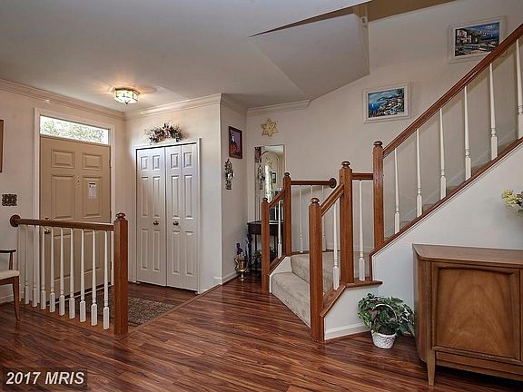 3rd image of 5929 Baron Kent Ln