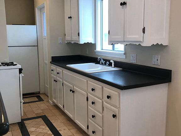 5th image of 1003 Ashland Ave APT A