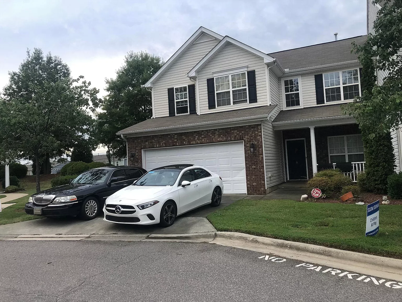 8 Suncrest Ct — Photo 3
