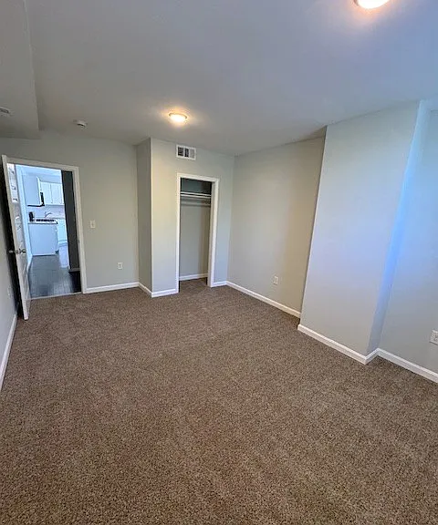 2402 Lakeview Ave #2 — Photo 16