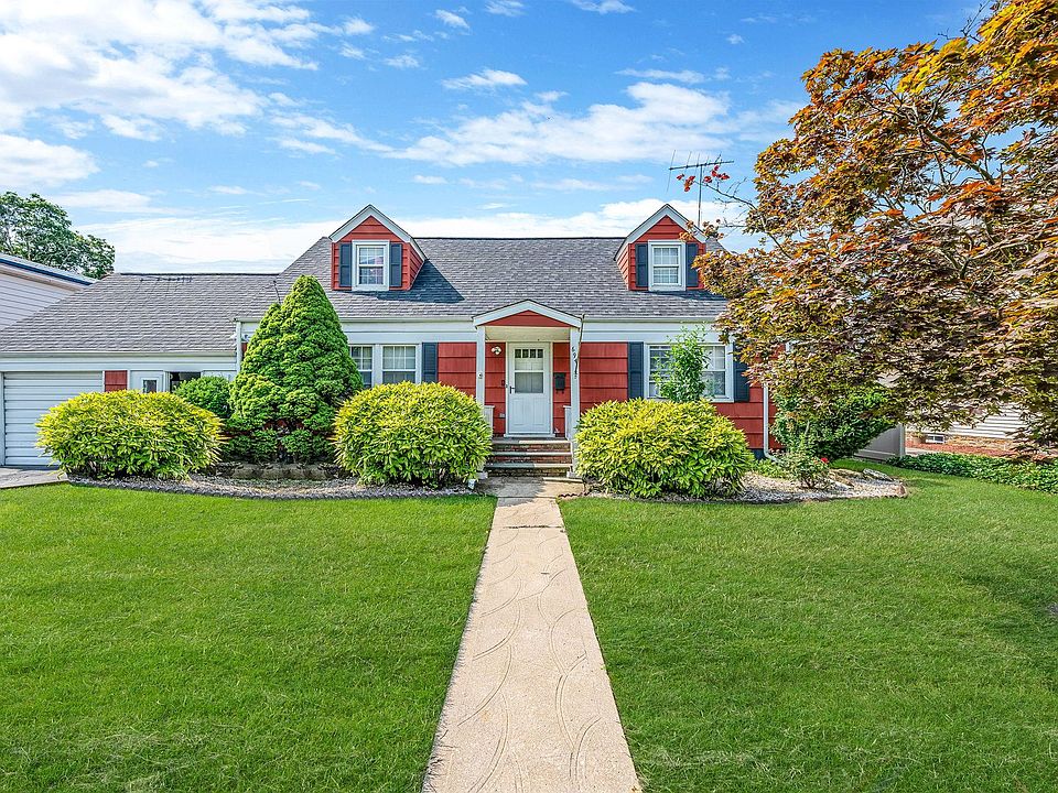 1st image of 694 Koelbel Court