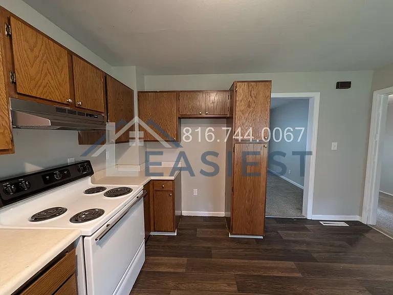 8901 E Gregory Blvd — Photo 9