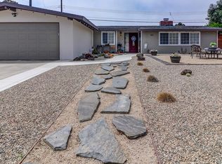 325 Wake Forest Rd, Costa Mesa, CA 92626