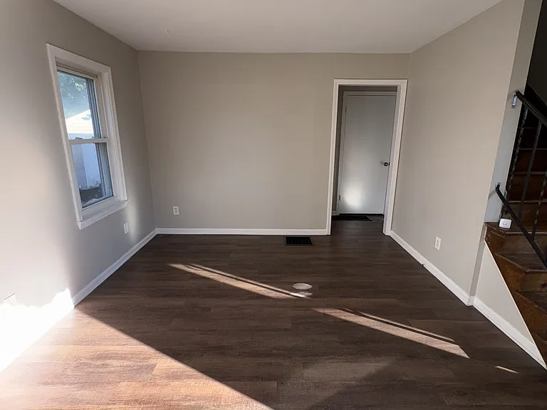 2504 Vendome Dr — Photo 15