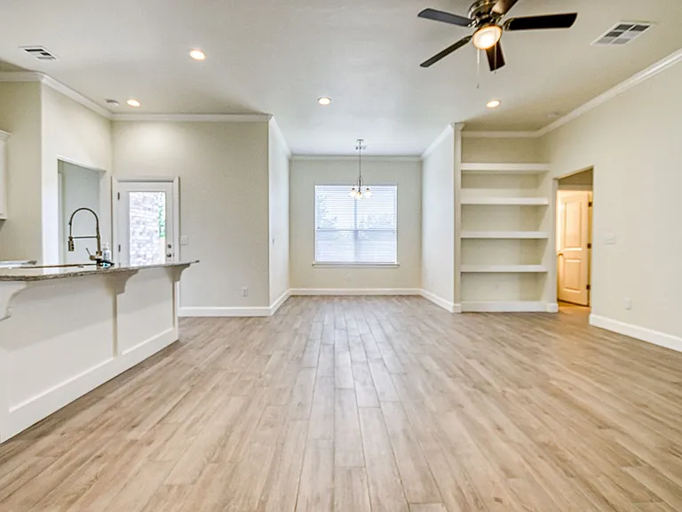 3100 Pebble Pond Dr — Photo 11