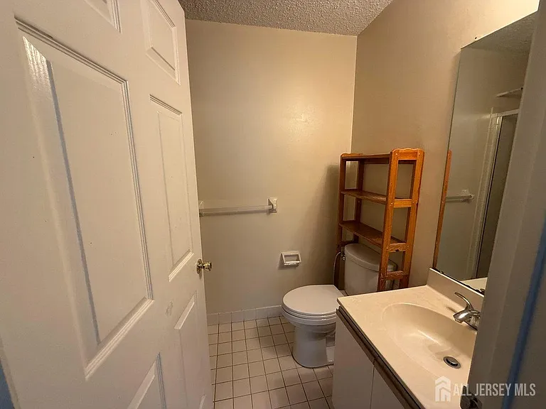 18 Guisborough Way — Photo 11