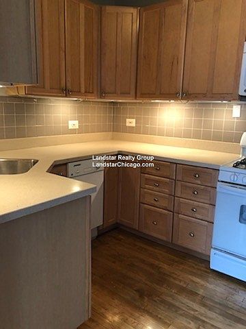 1st image of 6602 N Bosworth Ave #3N
