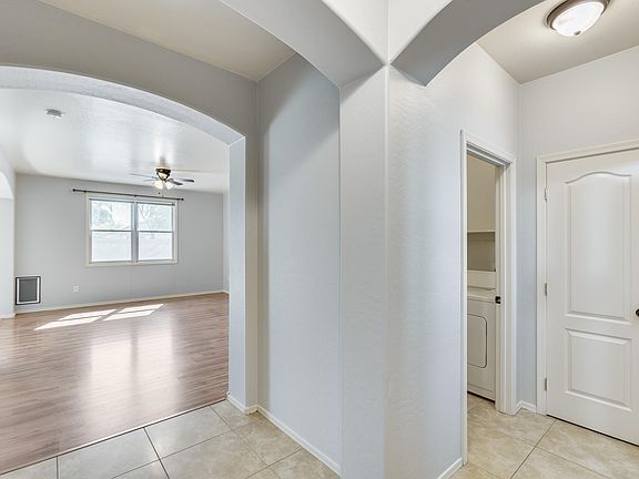 5th image of 17179 W Tara Ln