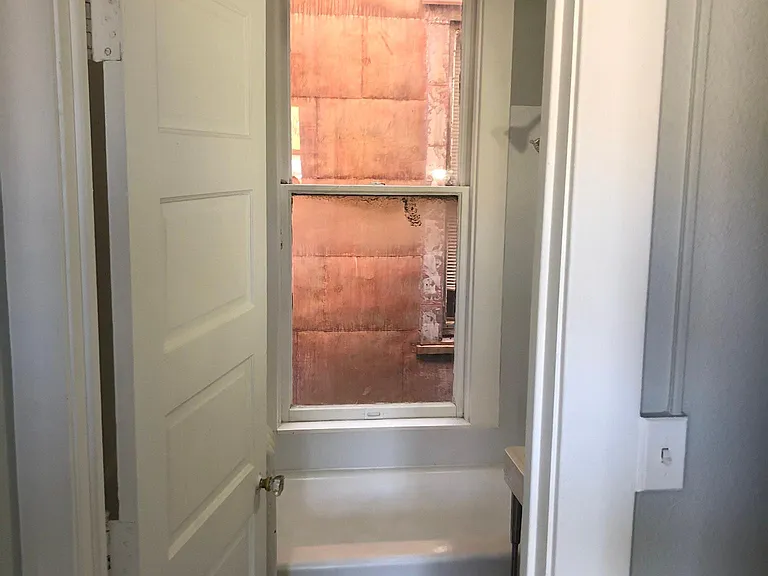 605 Bryan Ave #R3 — Photo 8