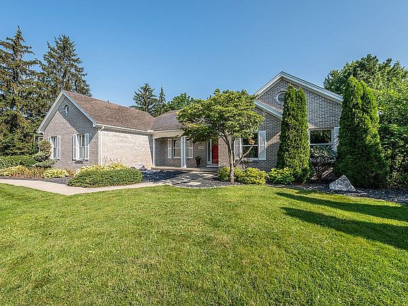 2nd image of 3284 Deer Creek Dr