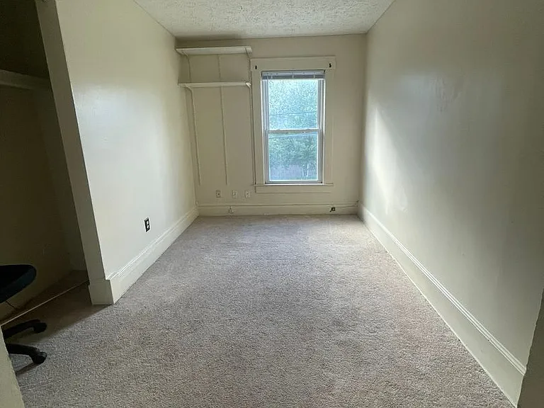 1121 Packard St — Photo 25