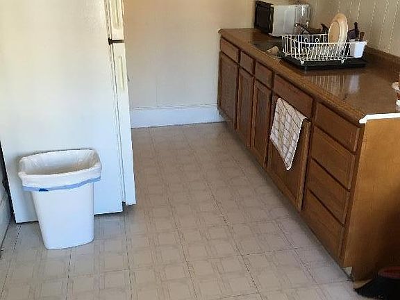 5th image of 31 Longwood Ave #4A1