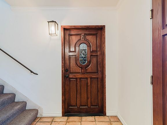 3rd image of 9031 Phyllis Ave APT 2