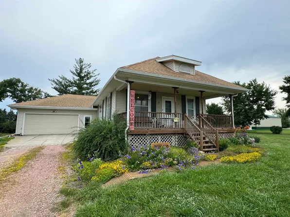 350 W 1st St, Pilger, NE 68768
