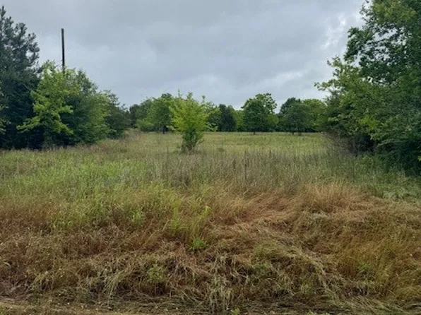 1 Coosa River Rd, Deatsville, AL 36022