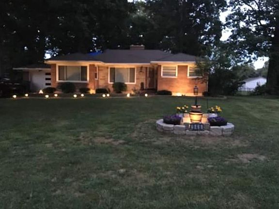2nd image of 946 Shady Ln