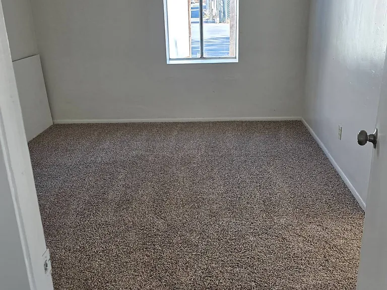53080 Harrison St — Photo 9