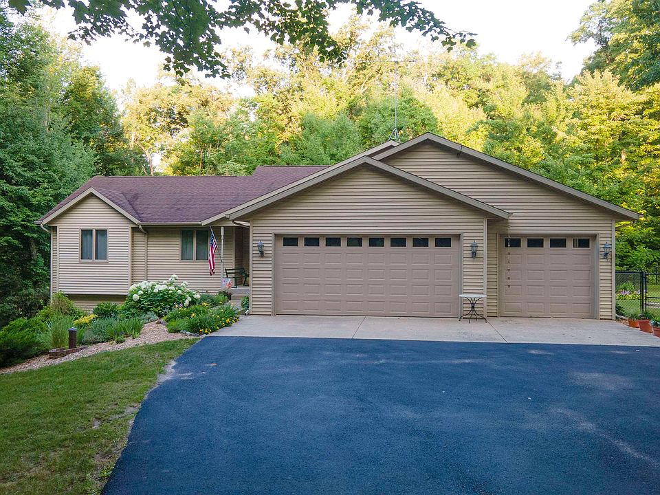 W8318 Royal Oaks Dr, Wautoma, WI 54982 MLS 50278187 Zillow
