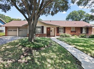 3219 Oakleaf Dr, San Antonio, TX 78209