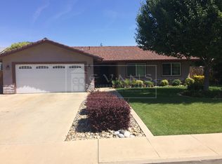 2038 E Mary Ave, Visalia, CA 93292