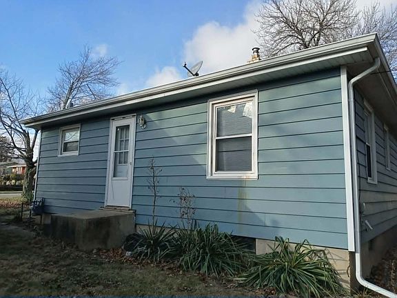 2nd image of 2416 Ashland Ave