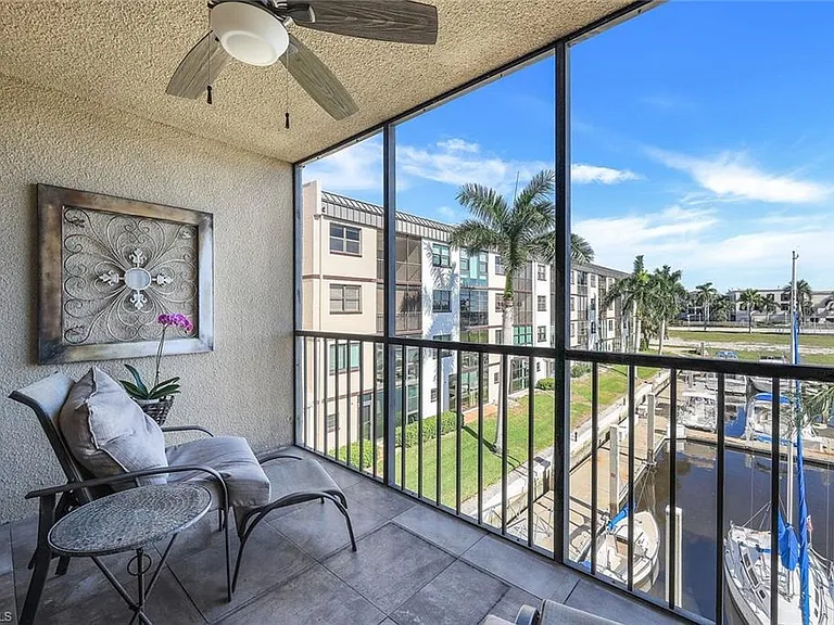 803 River Point Dr #201B — Photo 17