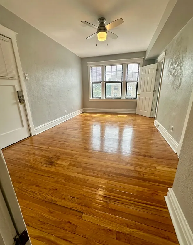 4415 Pershing Ave — Photo 1
