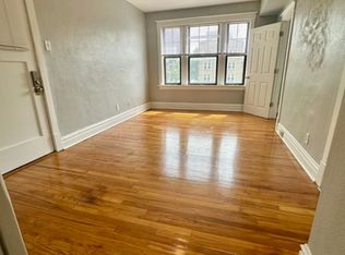 4415 Pershing Ave, Saint Louis, MO 63108