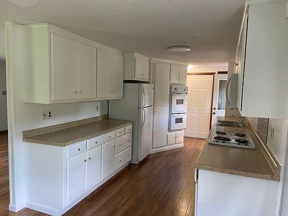 3rd image of 14835 261st Ave NW