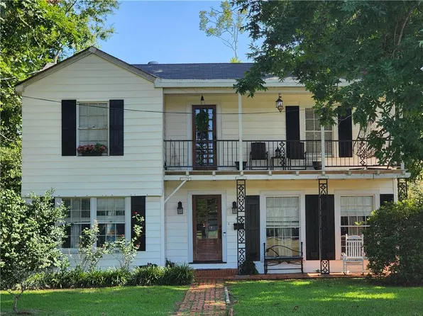 537 Whitfield Dr, Natchitoches, LA 71457