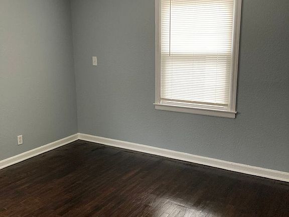 3rd image of 5419 Swope Pkwy