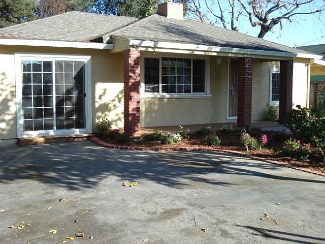 1st image of 1914 Pulgas Ave