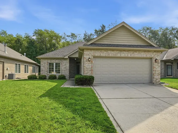 10513 Ontario Dr, Winfield, IN 46307