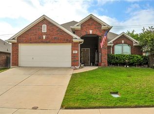 1602 Cowtown Dr, Mansfield, TX 76063