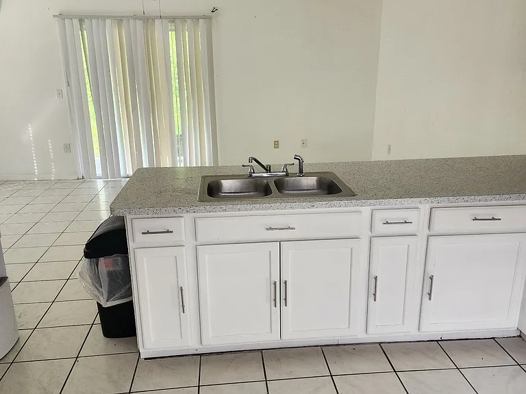 1205 Pleasant Oaks Ct #1205 — Photo 10
