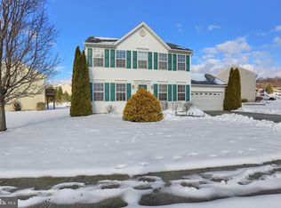 228 W Imperial Dr, Aspers, PA 17304
