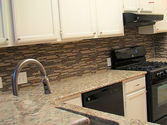3rd image of 2445 Monarch Dr Unit 602