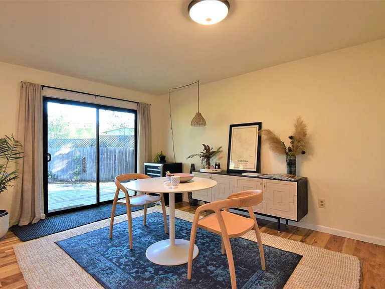 114 Melody Ct — Photo 26