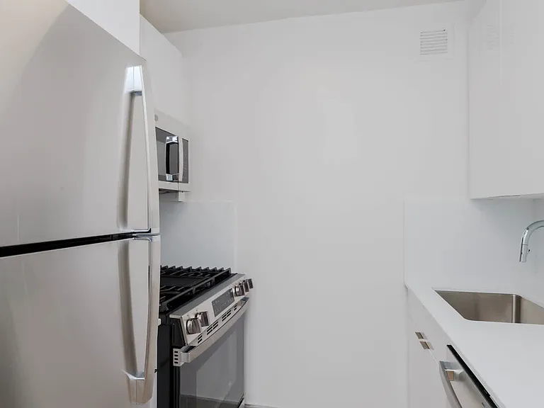 730 Columbus Ave #11F — Photo 9