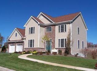 9 Kile Farm Rd, Hurleyville, NY 12747