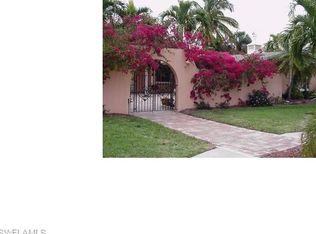 289 9th Ave S, Naples, FL 34102