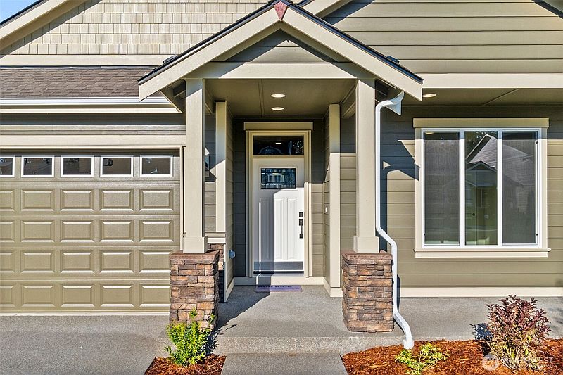 3rd image of 9045 Wyatt Loop SE