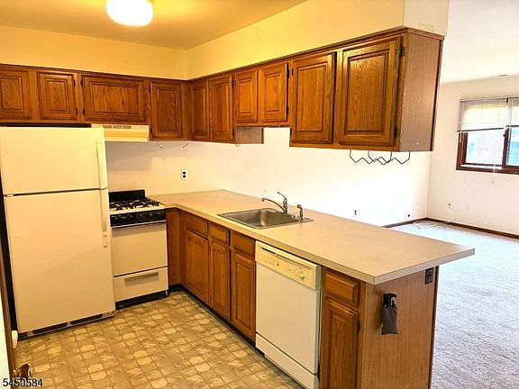 2nd image of 3 Steamboat Dr BLDG 3 #9